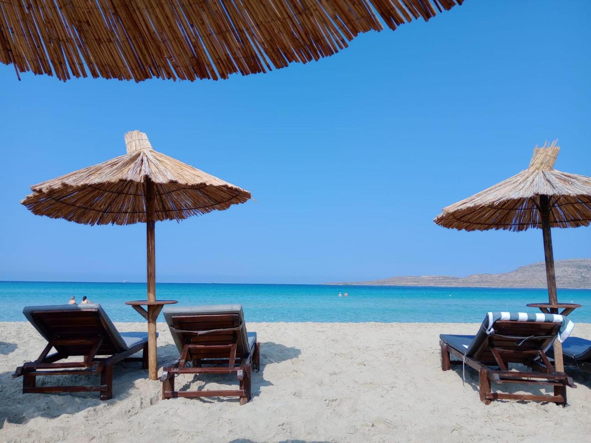 Luxurious 6 Bedroom Villa In A Great Location Chalkís エクステリア 写真